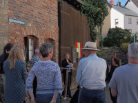 Interaktion Scheunentor in Wiesbaden-Kloppenheim